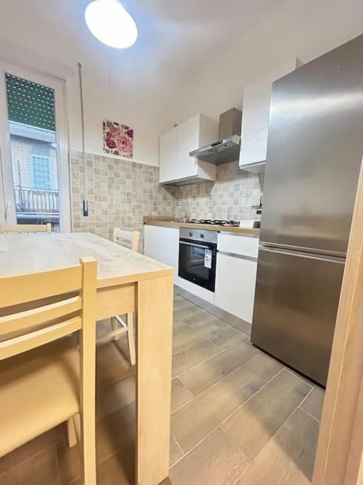 Appartamento Sweet House A - Tor Vergata Metro C *