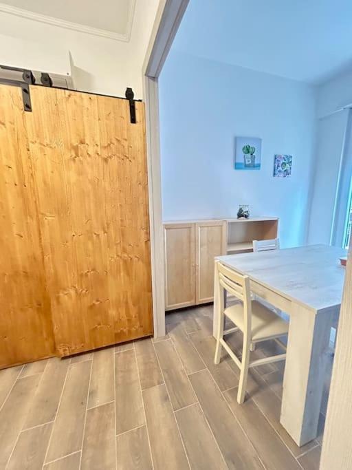 Appartamento Sweet House A - Tor Vergata Metro C