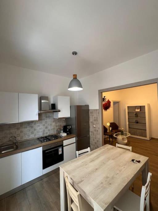 Appartamento Sweet House A - Tor Vergata Metro C